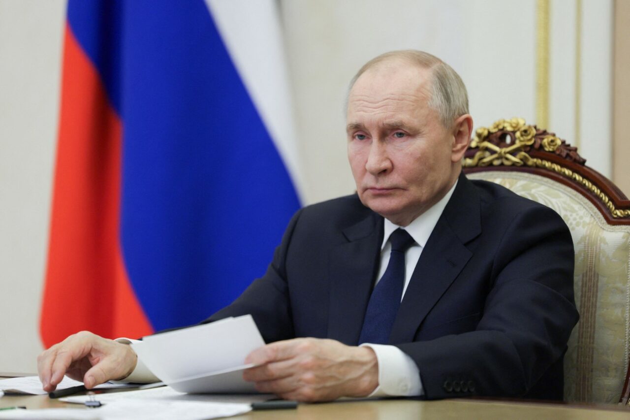 RUSIA așteaptă ca Trump să prezinte strategia de oprire a războiului din Ucraina