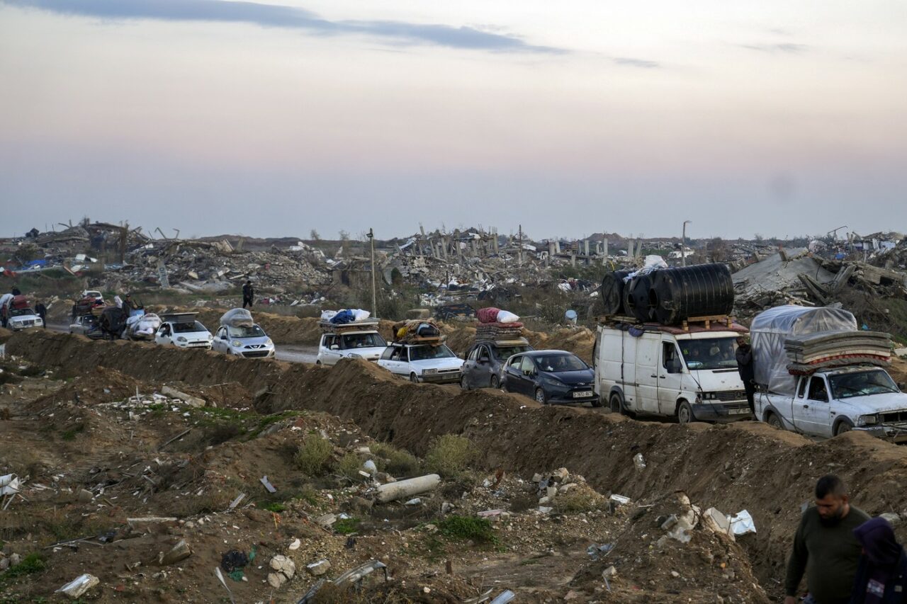 HAMAS suspendă eliberarea ostaticilor israelieni, din cauza afirmațiilor lui Trump /Armata israeliană pregătește reluarea ofensivei în Fâșia Gaza