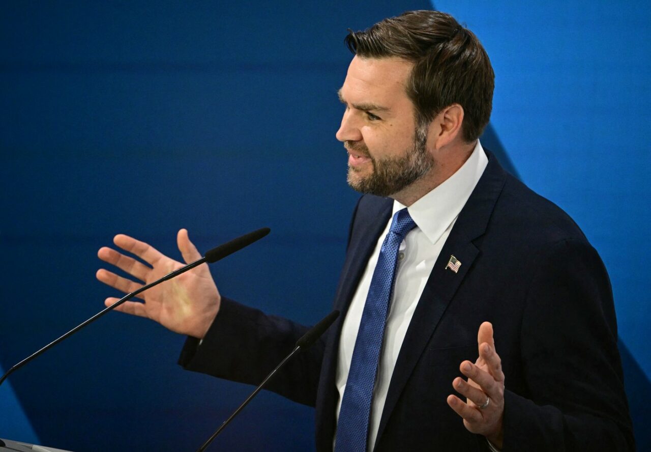 Vance amenință RUSIA cu ”presiuni economice și militare” pentru a forța un acord de pace acceptabil de Ucraina /Kremlinul cere explicații