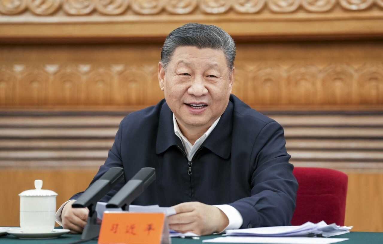 Companiile din China garantează că vor rezista presiunilor EXTERNE, în urma întâlnirii cu Xi Jinping