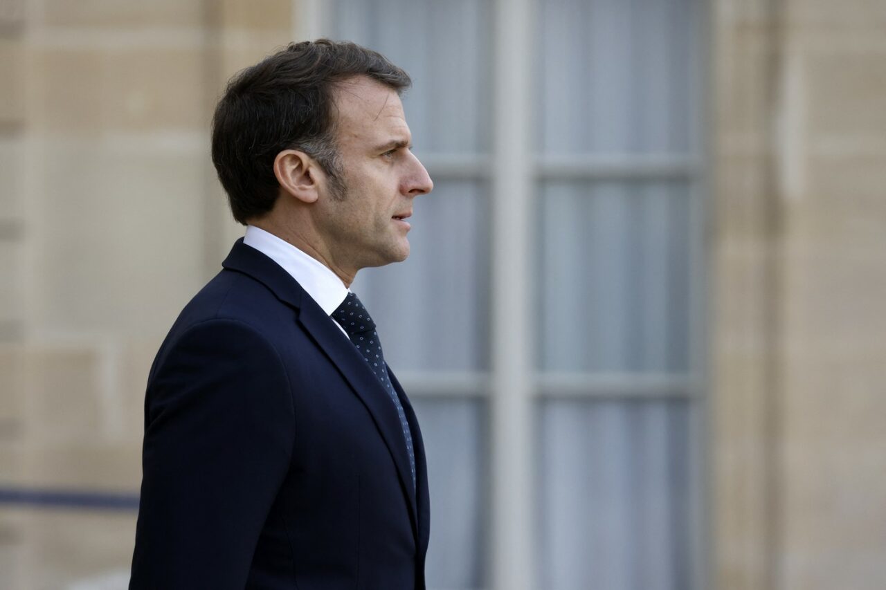 MACRON a purtat o discuție prin telefon cu Donald Trump înaintea întâlnirii de urgență, organizate la Paris