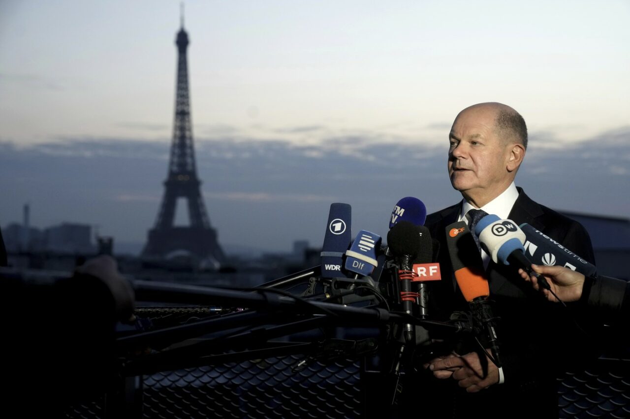 VIDEO | Summitul liderilor europeni s-a încheiat și persistă DISENSIUNILE /Scholz nu acceptă trimiterea de trupe în Ucraina