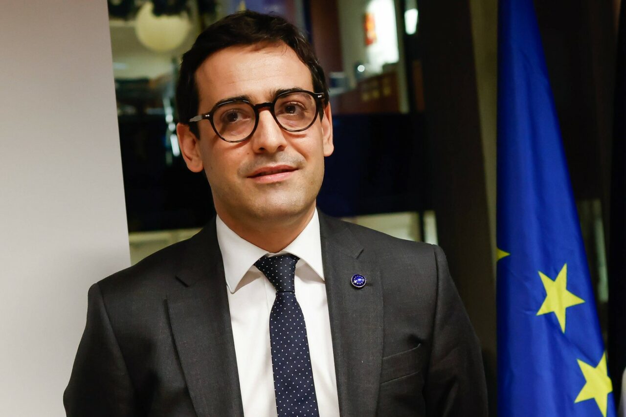 Uniunea Europeană oferă Ucrainei PROPRIA variantă a unui acord privind „resursele critice”