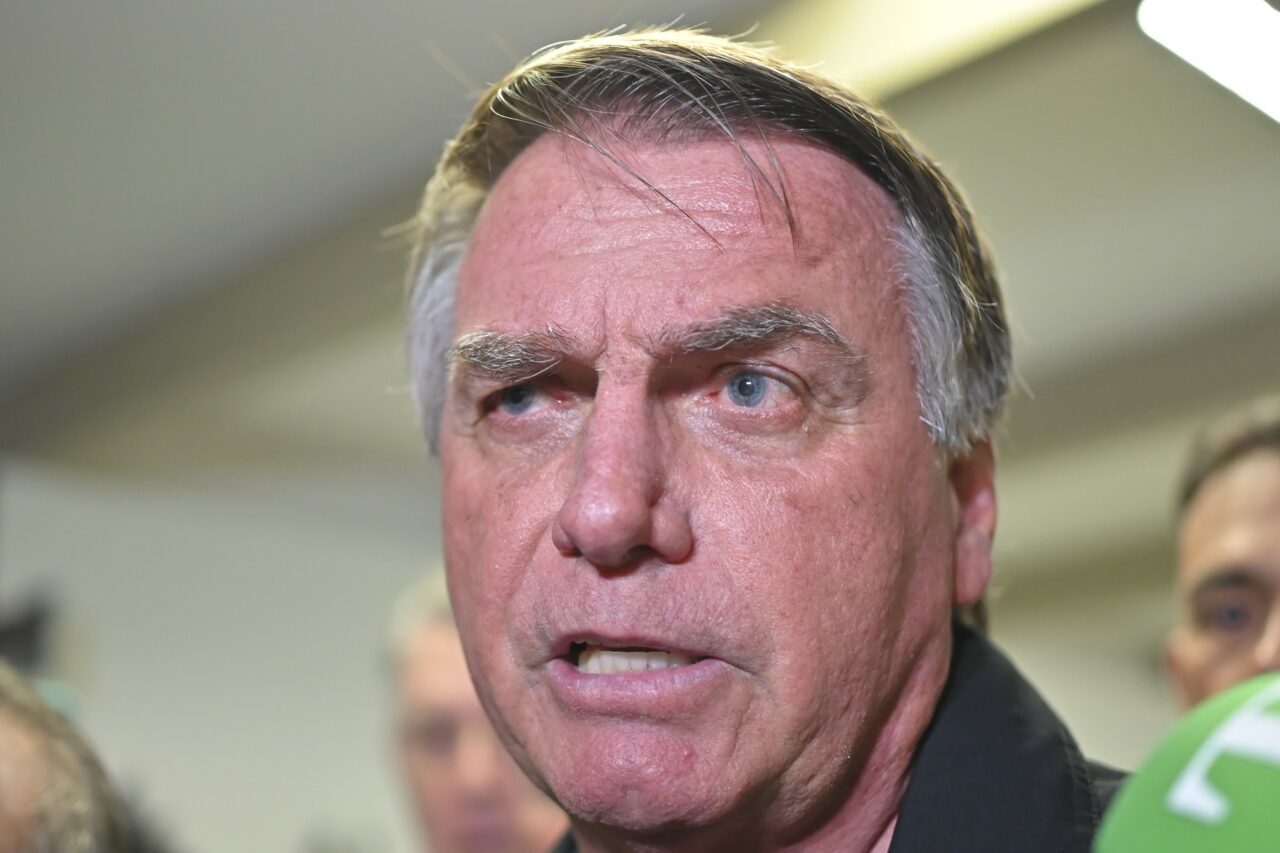 BRAZILIA: Jair Bolsonaro, acuzat de tentativă de lovitură de stat. Autoritățile vorbesc inclusiv despre un plan de asasinare a actualului președinte