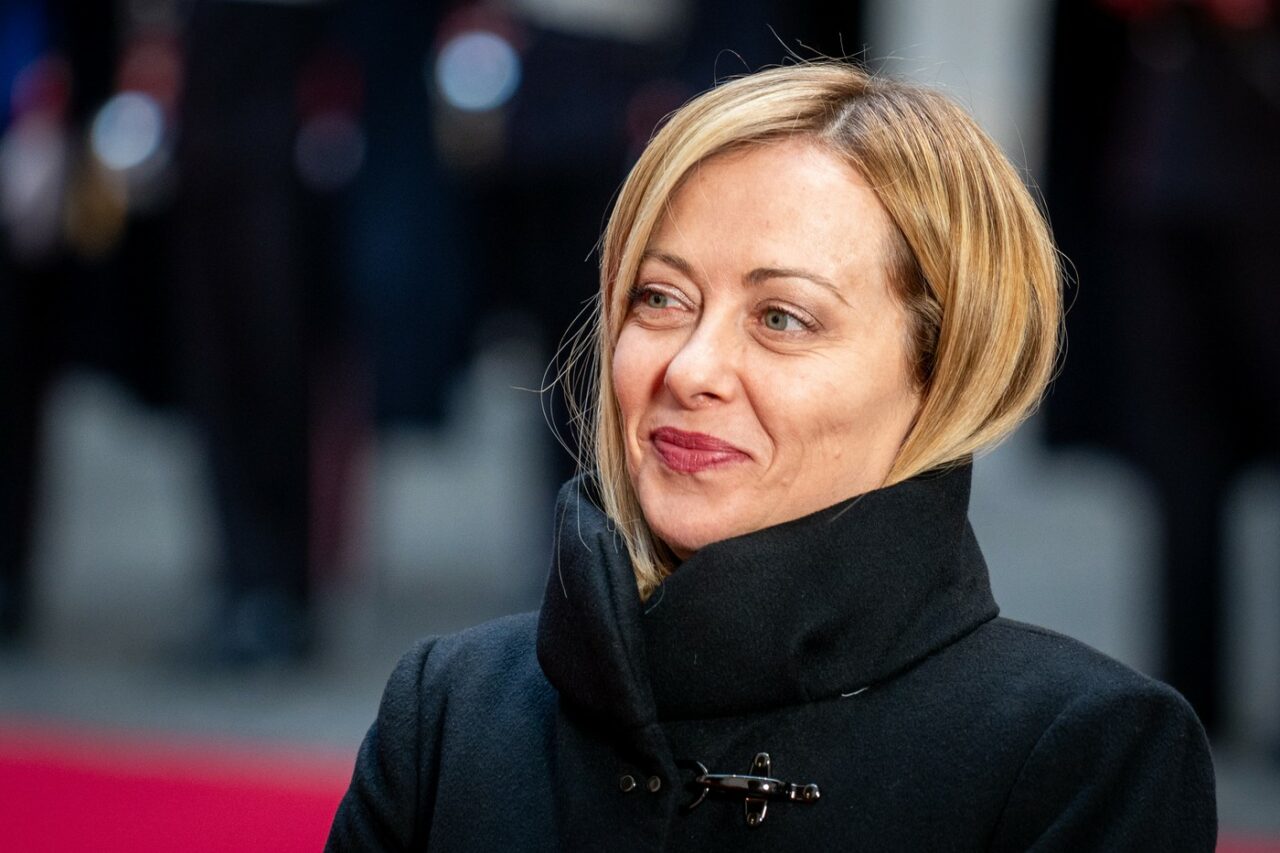 Giorgia Meloni l-a vizitat pe Papa Francisc, internat la spital. Premierul Italiei spune că suveranul pontif este binedispus și face glume