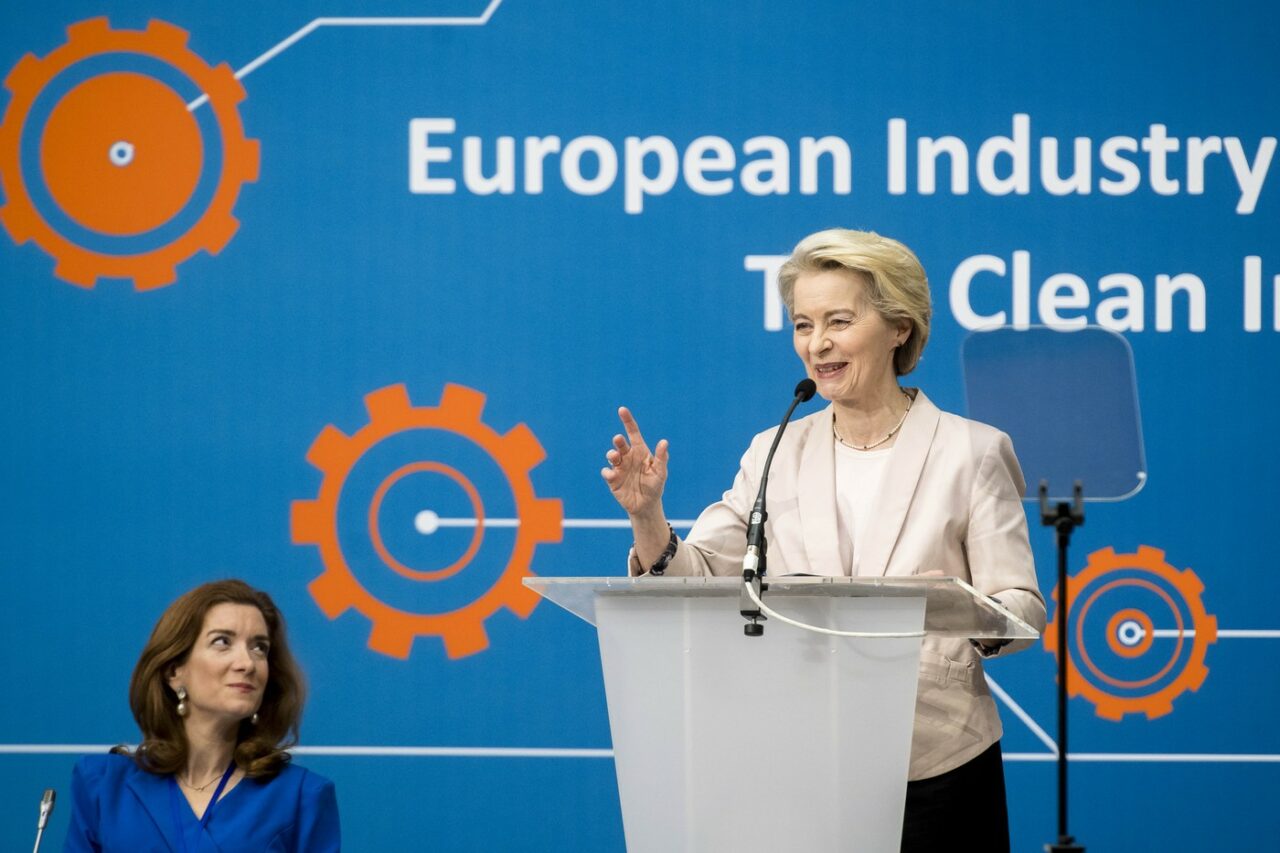 UE va intensifica investițiile în sectorul tehnologic /Ursula von der Leyen: Este necesară „modificarea PARADIGMEI economiei circulare”