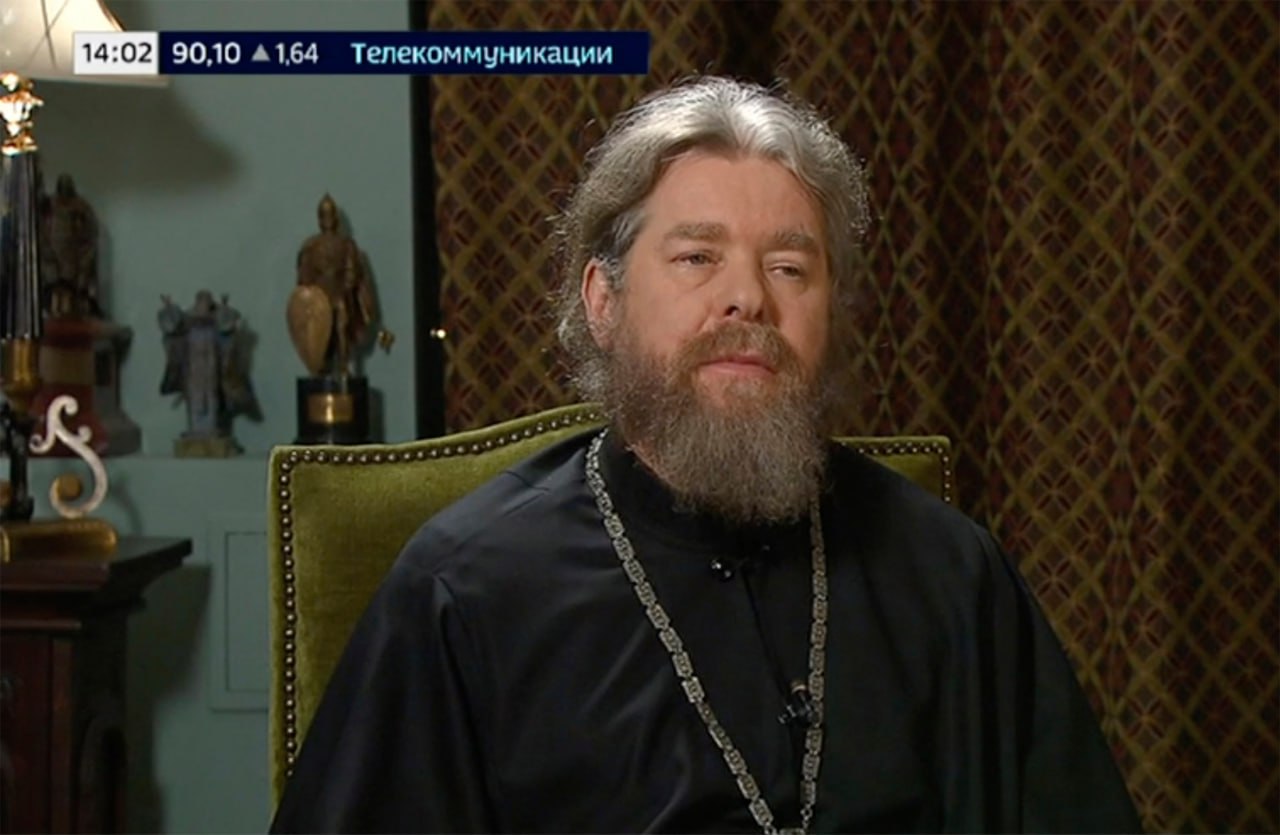 Doi PREOȚI, arestați în Rusia pentru că ar fi încercat să îl arunce în aer pe DUHOVNICUL lui Vladimir Putin
