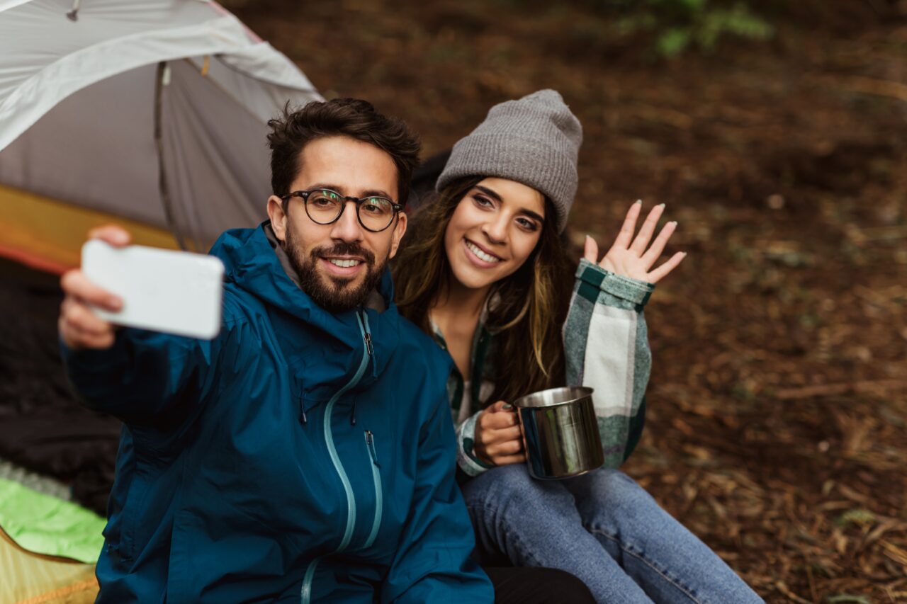 Campingul, o alternativă tot mai căutata în VACANȚELE cu buget redus pentru românii care vor să se relaxeze în aer liber