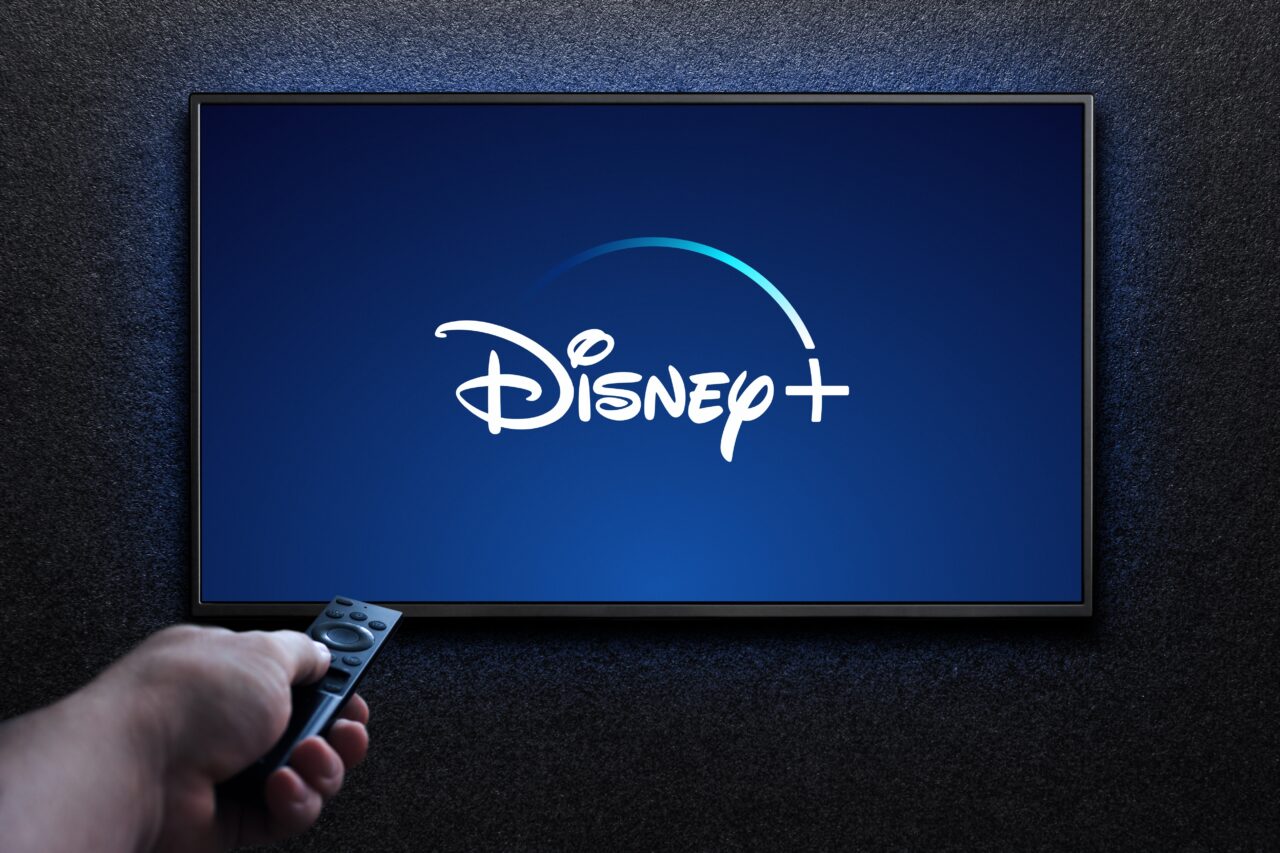 Filmul superb de pe DISNEY care este și dublat. Poate să fie urmărit și de copii, povestea e uimitoare