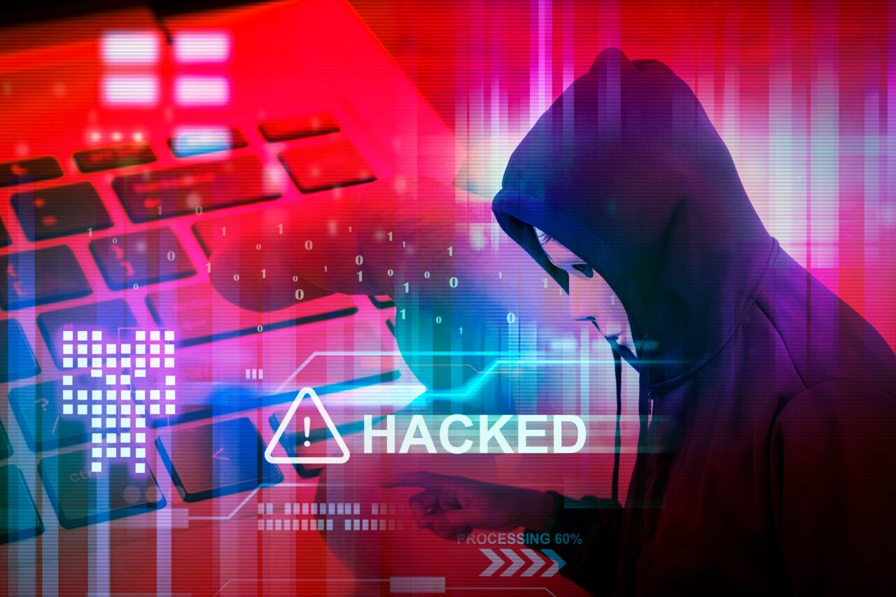 „Cutia SECRETĂ cu haine”, noua înșelăciune care afectează tot mai mulți români. Schema fraudei cu „mistery box” / Avertisment DNSC