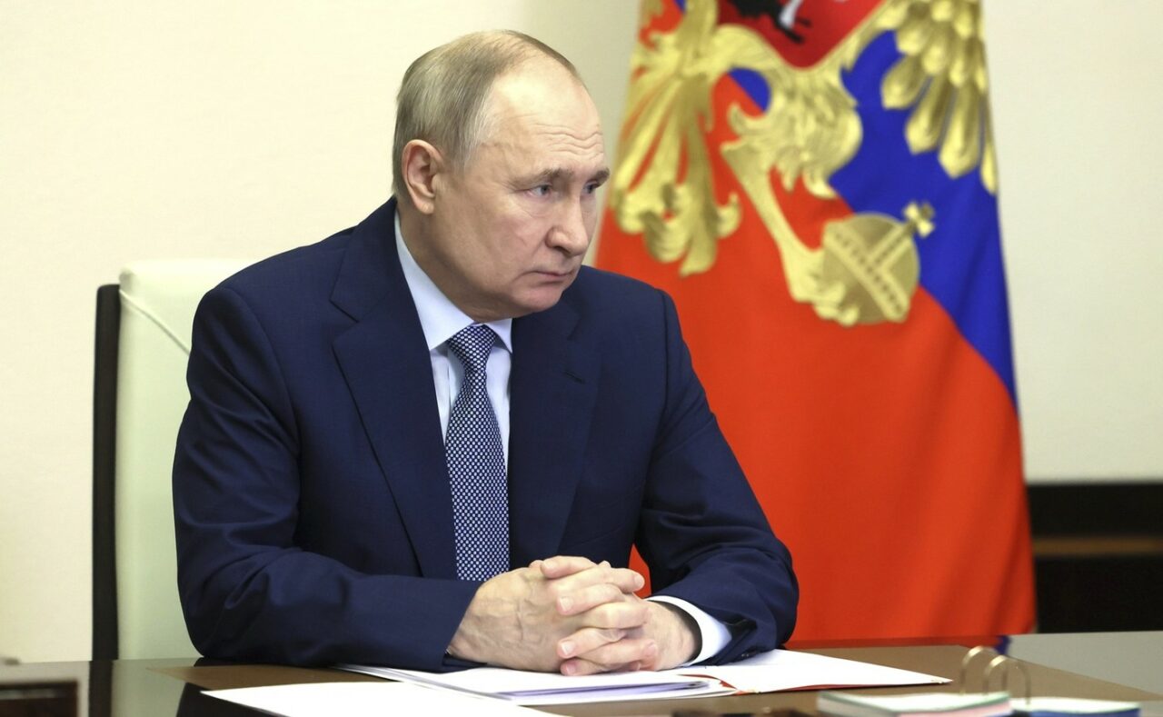 Metoda „americană” la care a apelat Putin pentru a ocoli SANCȚIUNILE Occidentului. Cum a reușit să trimită miliarde de dolari în Turcia