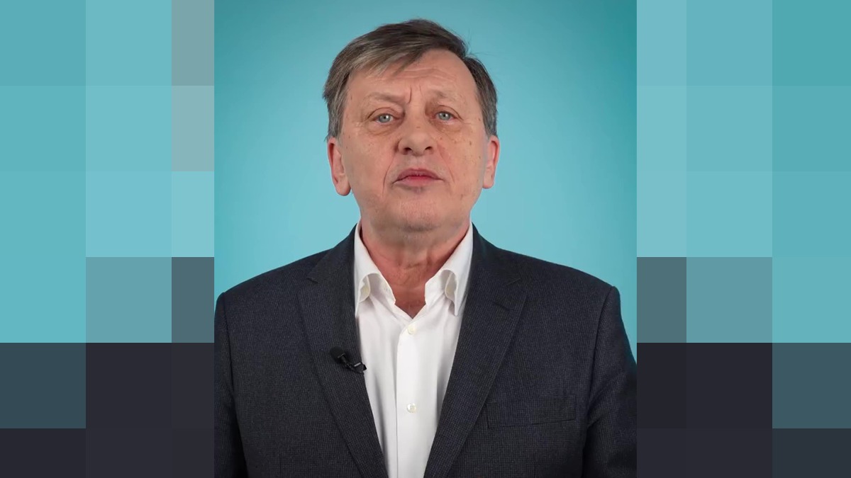Crin Antonescu intră în social media cu primul clip video de CAMPANIE: „România este un avion în picaj”/ „Alianța România, Înainte” = PSD+PNL+UDMR