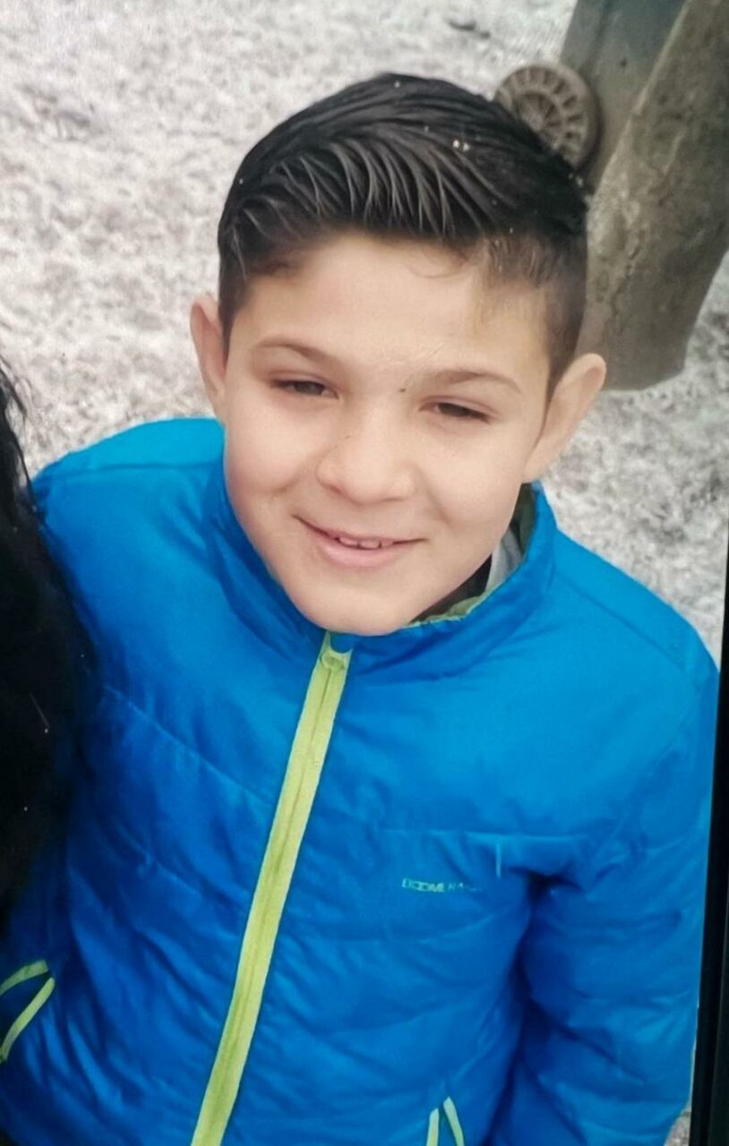 Băiatul de 11 ani, căutat după ce a plecat de acasă și nu s-a mai întors, a fost găsit de un cioban. Minorul a fost preluat de polițiști