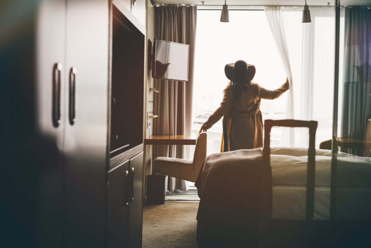 Cum poți ridica TEMPERATURA din locuință fără să atingi termostatul. Secretul hotelierilor a fost dezvăluit