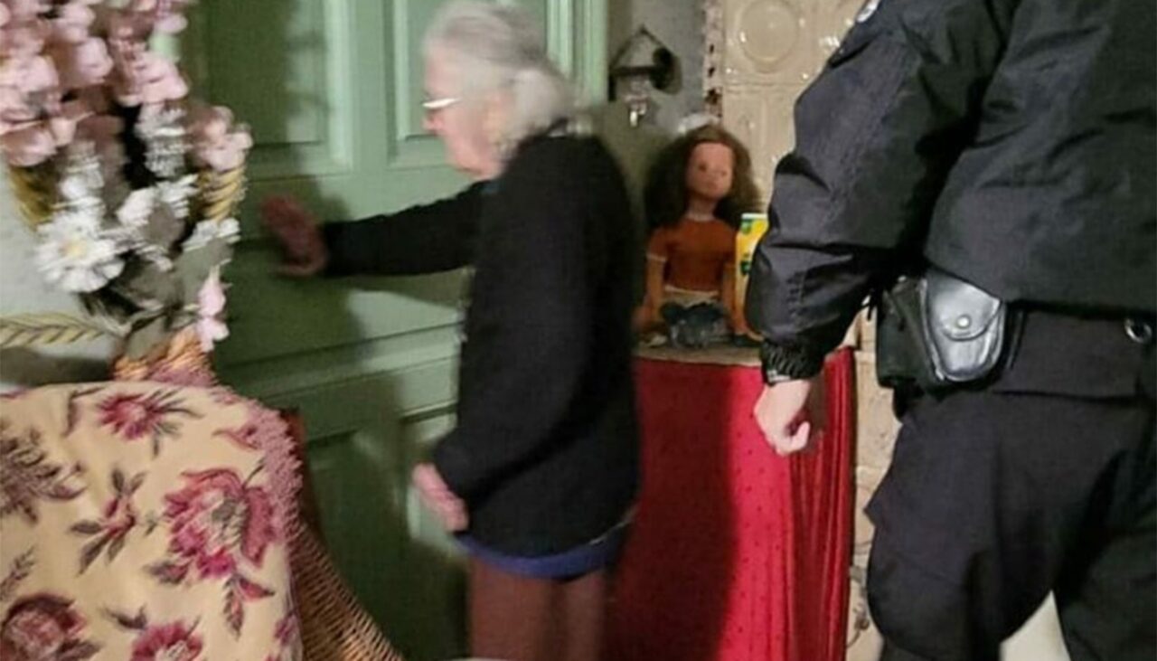Ce a pățit o pensionară de 80 de ani din CLUJ, după ce a invitat o familie de cerșetori în casă, pentru a le oferi dulceață