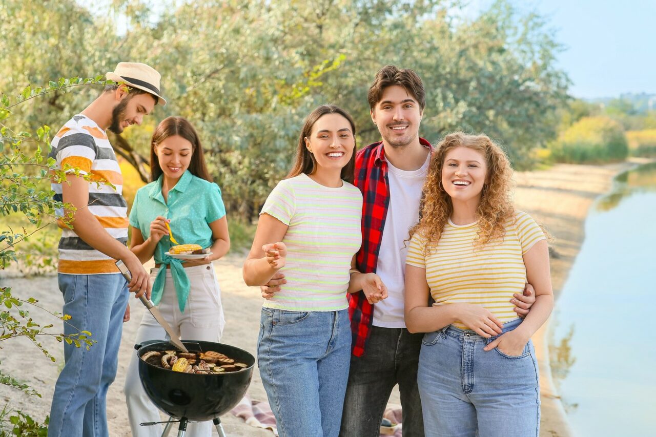 Calendarul minivacanțelor din PRIMĂVARA 2025: Bugetarii care vor avea 8 zile libere