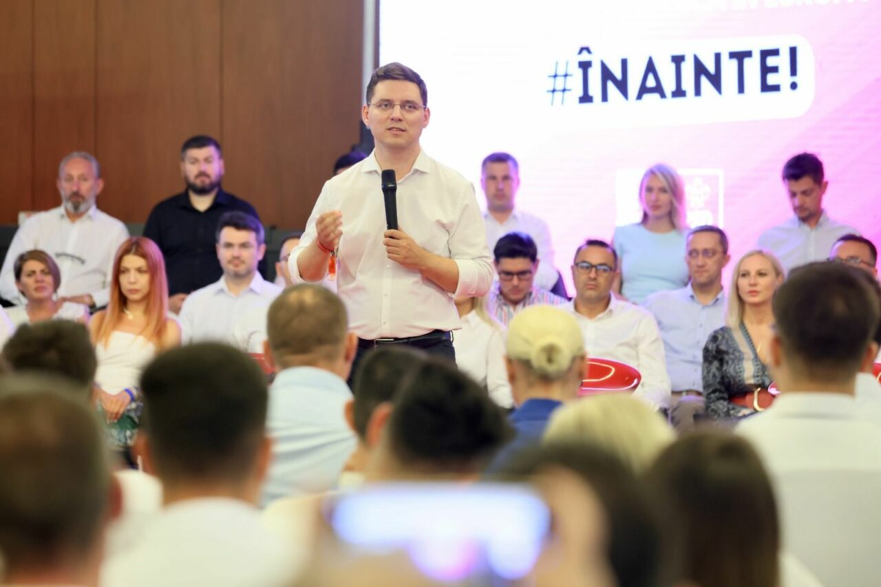 Victor Negrescu: „NATO nu este o opțiune, ci o garanție! România nu trebuie să devină o victimă a manipulărilor populiste”