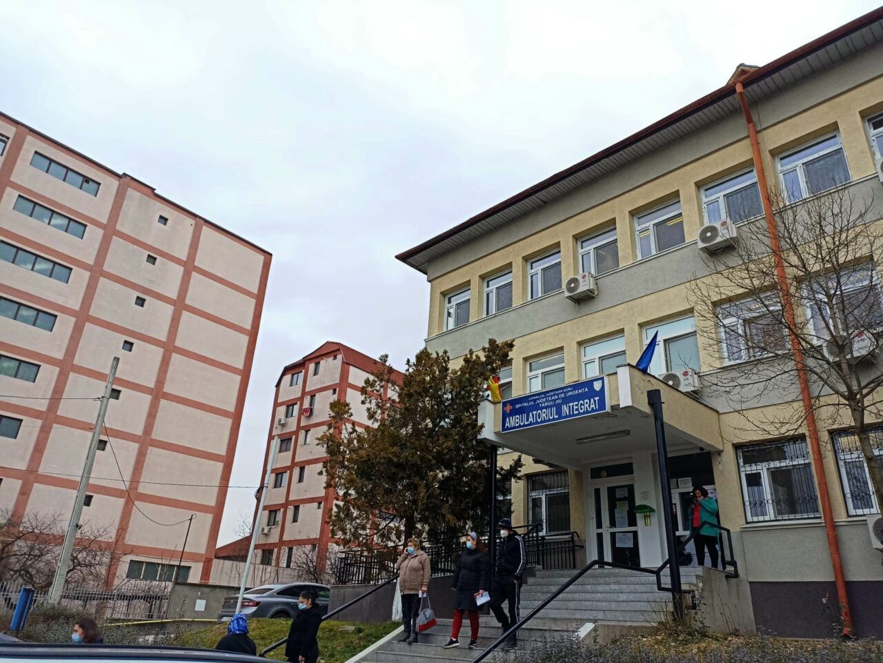 Tragedia de la Spitalul Județean Târgu Jiu: „Cine răspunde pentru moartea lui ANDREI?” – Anchetele trenează, vinovații întârzie