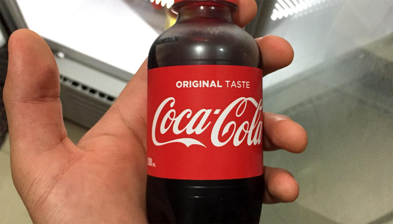 Coca-Cola lansează sticla „pentru cei singuri”. Câți mililitri are