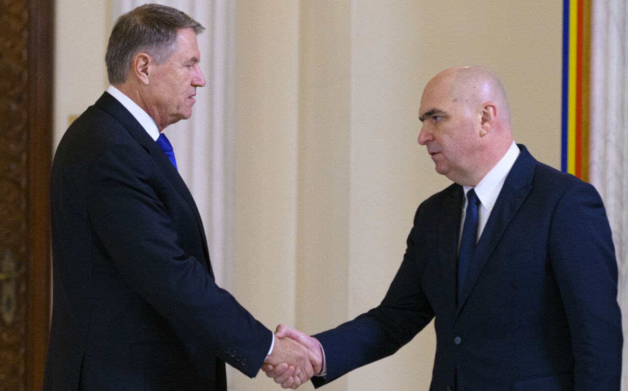 Bolojan scoate la lumină toate CHELTUIELILE Administrației Prezidențiale / „Colegii pot din nou să verifice costurile de CAZARE ale lui Iohannis”