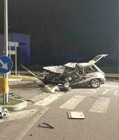 Un român a provocat un GRAV accident rutier în Italia. Un șofer nevinovat a murit pe loc