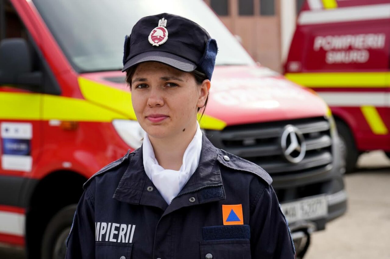 A renunțat la cariera în Bioinginerie Medicală și s-a făcut pompier, pentru a salva vieți. Cine este Alexandra Carla Poliec