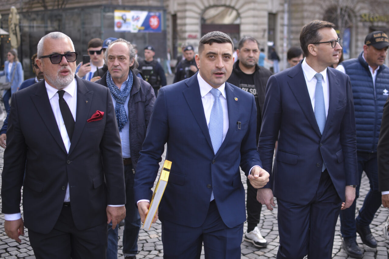 George SIMION: Europa și America trebuie să fie împreună, să nu fim puși să alegem între „mamă și tată”