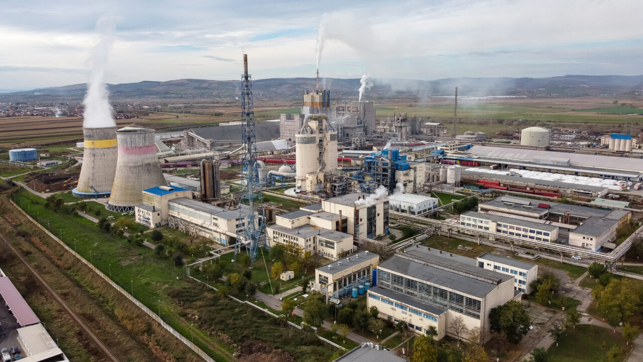 Cel mai mare producător de gaze naturale din România, Romgaz, primul pas OFICIAL pentru cumpărarea celui mai mare consumator, combinatul Azomureș