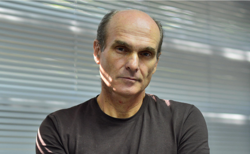 Cristian Tudor Popescu: „Aseară mi-am luat MEDICAMENTELE – miile de români care au ieșit în Piața Victoriei ca să țină România în Europa”