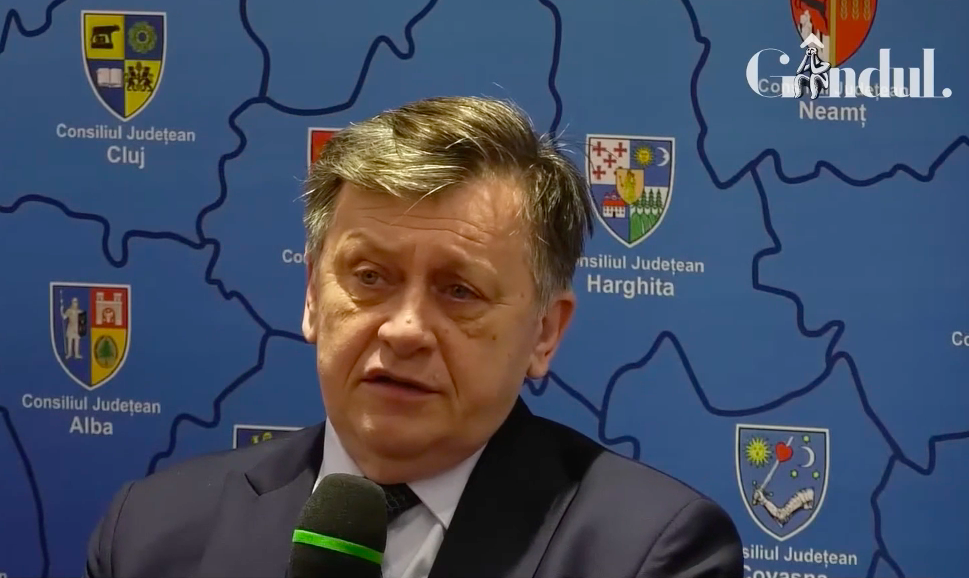 Crin Antonescu: ”Eu sunt convins că în rândurile noastre nu există elefanți, că nu ne temem de elefanți”