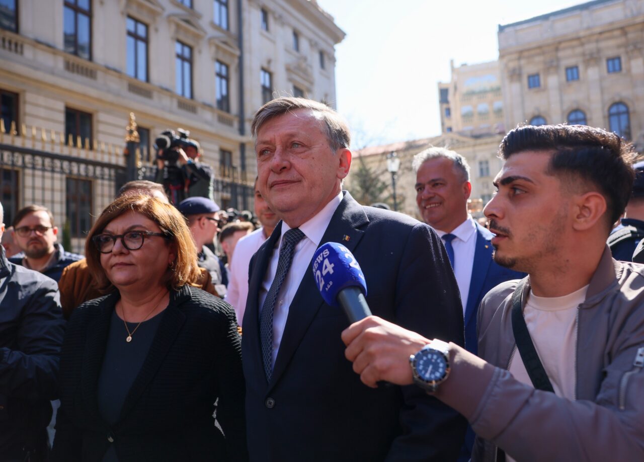 Crin Antonescu: Nu pot revizui felul în care funcționează CCR, dar aș putea deschide o discuție, o dezbatere publică măcar,