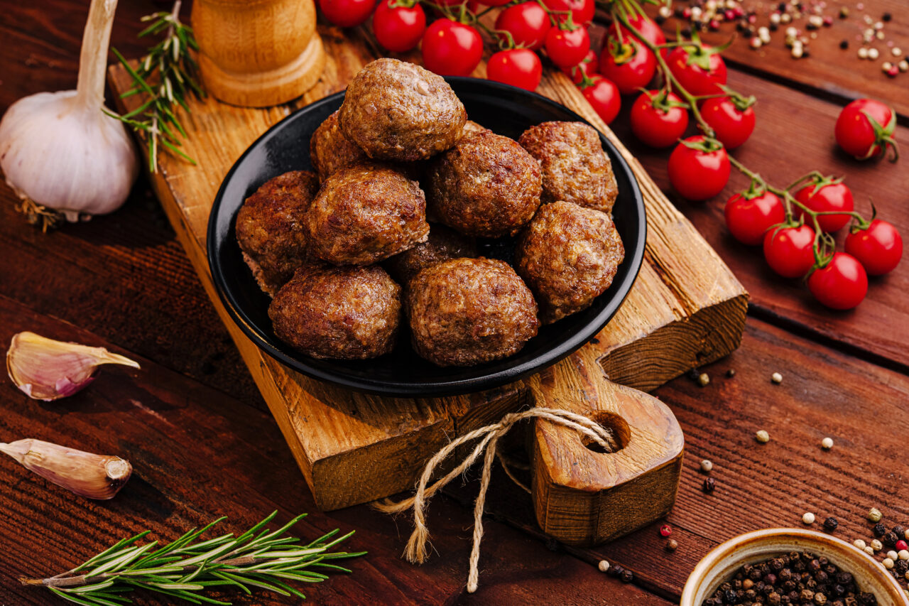 Ingredientul secret folosit de marii bucătari pentru chiftele fragede
