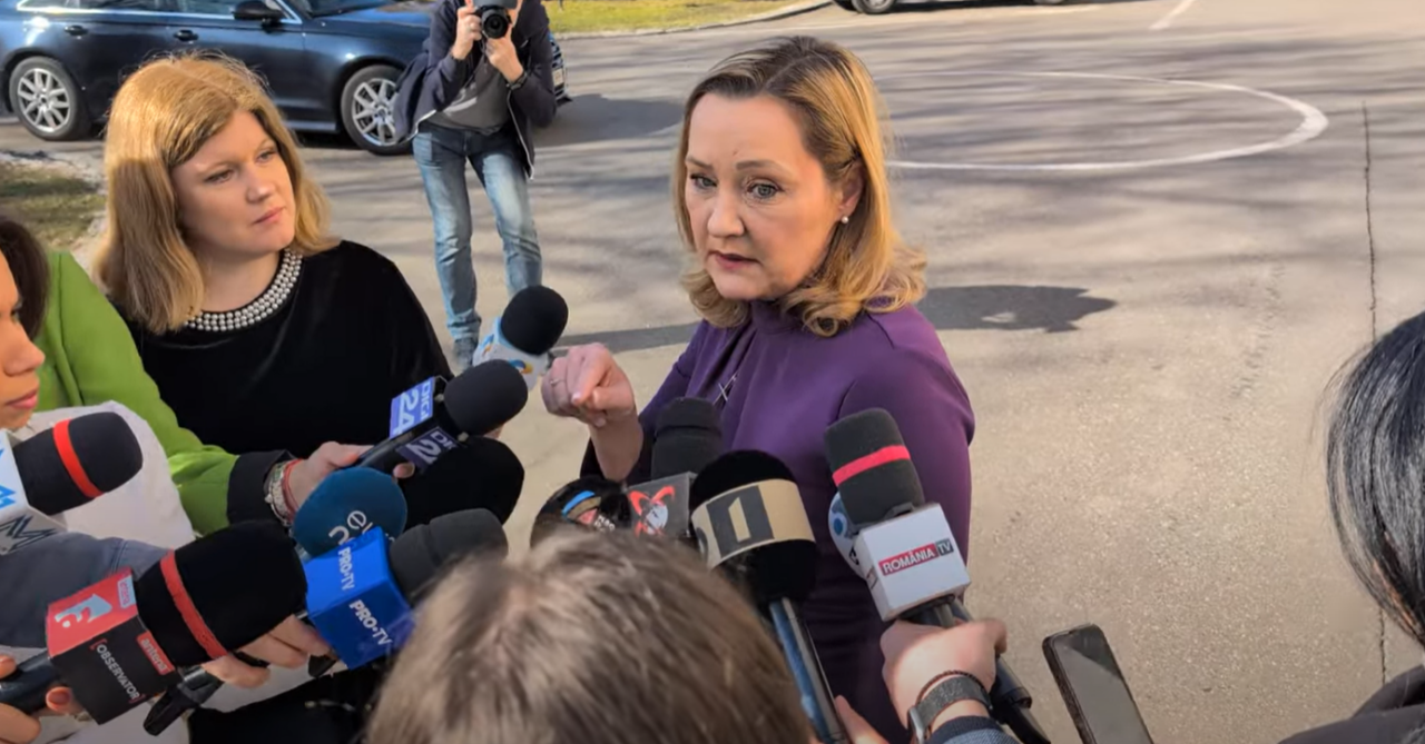 Lasconi i-a spus lui Ciolacu că este dispusă să se retragă pentru Bolojan: „Premierul mi-a spus că își dă demisa dacă îl susținem pe Antonescu”