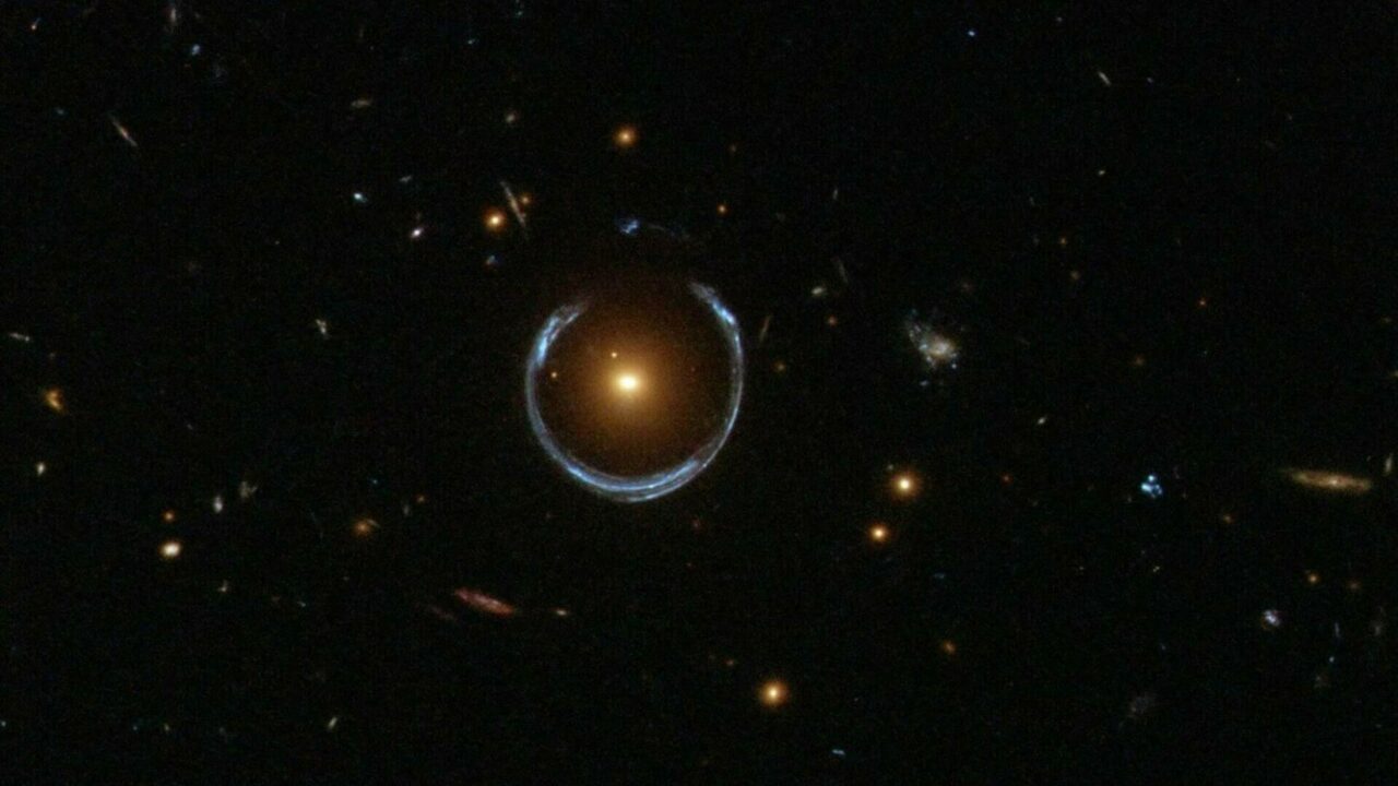 Astronomii au DESCOPERIT o gaură neagră în cadrul „Potcoavei cosmice”, una dintre cele mai masive identificate vreodată