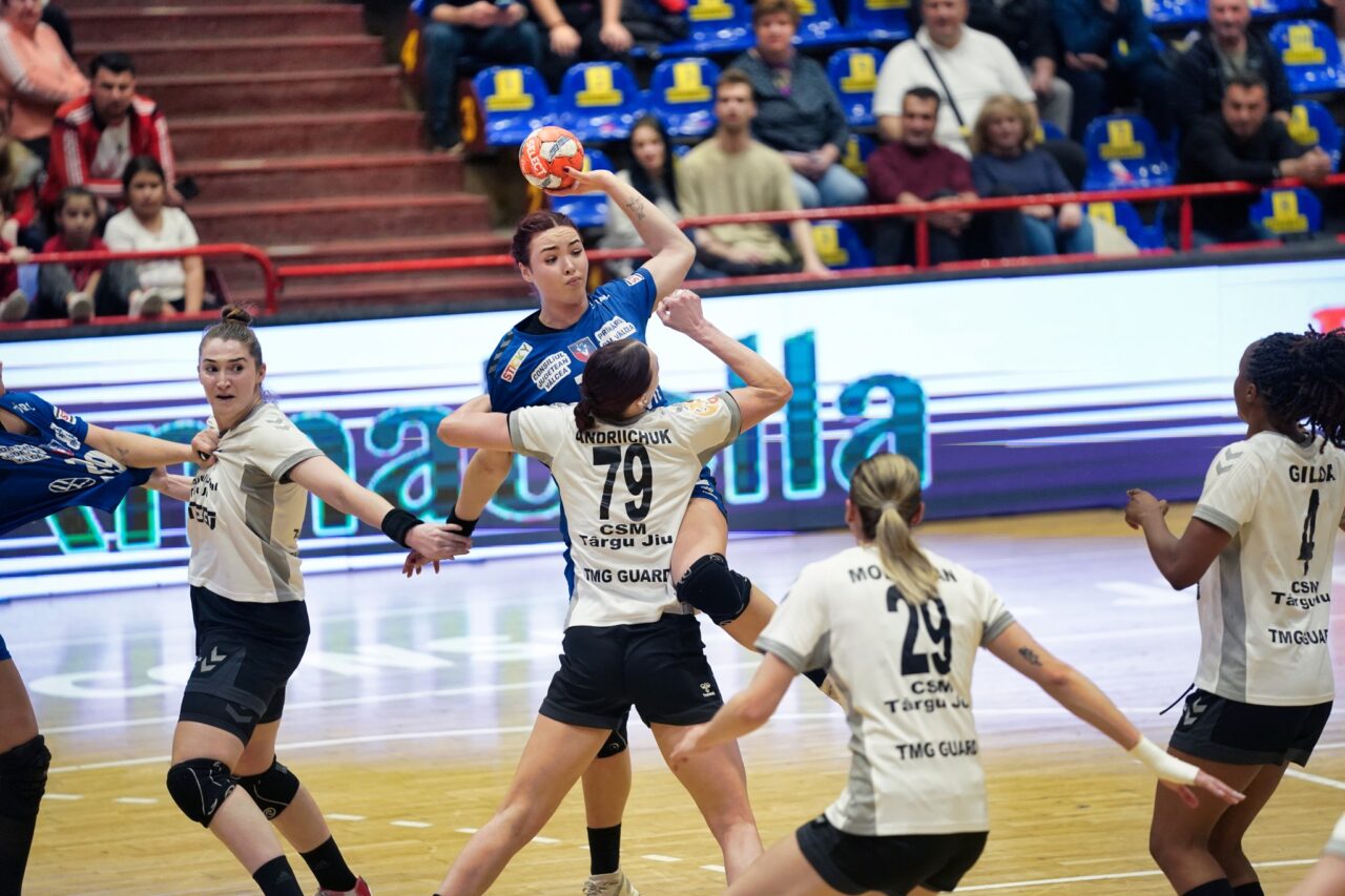 Handbalul românesc, EȘECURI pe linie! Dunărea Brăila și SCM Râmnicu Vâlcea au fost eliminate din cupele europene