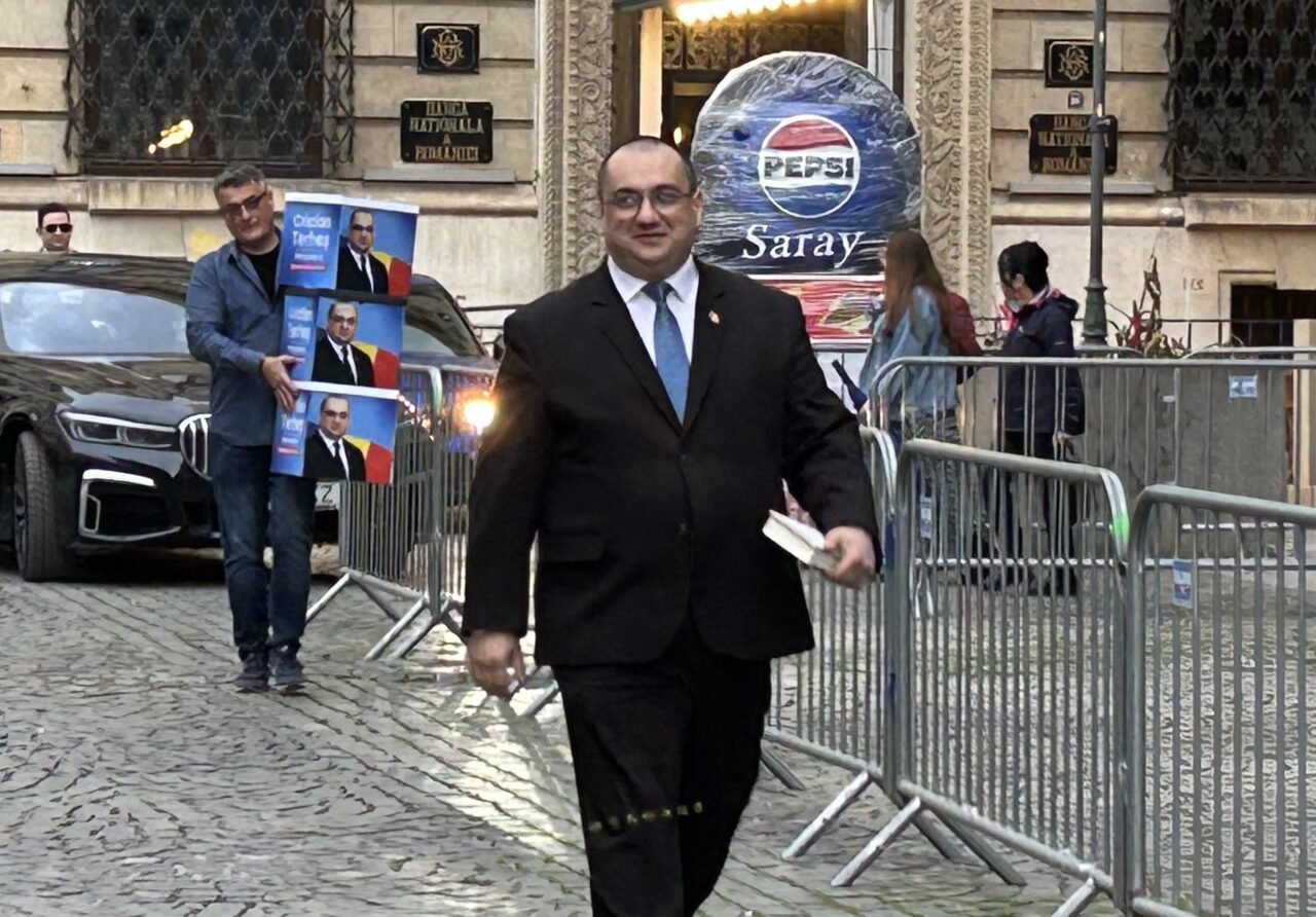 Cristian Terheș și-a depus candidatura la prezidențiale: „Candidez cu un obiectiv clar în minte: o Românie suverană în Uniunea Europeană”