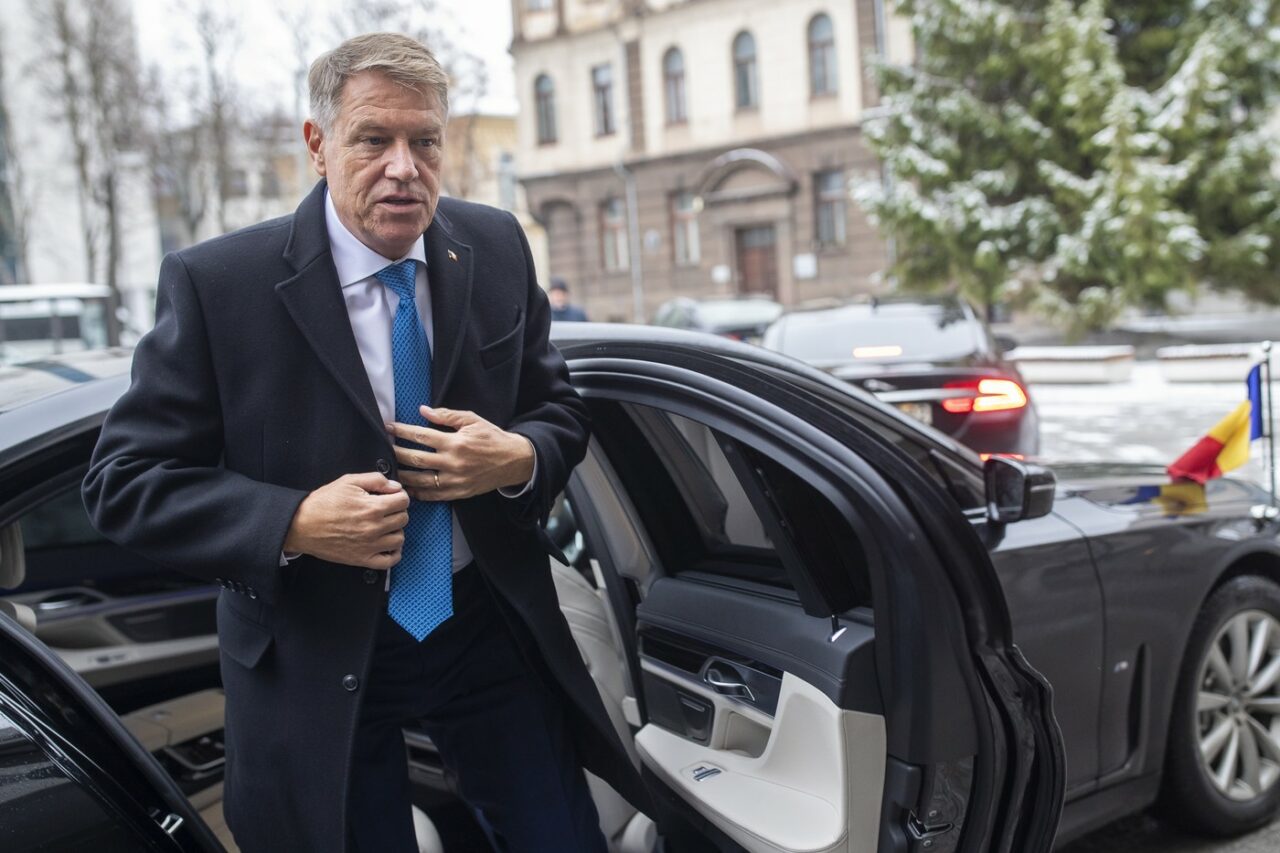 Ilie Bolojan a desecretizat cheltuielile deplasărilor fostului președinte Klaus Iohannis. Iată costul TOTAL al călătoriilor efectuate în străinătate