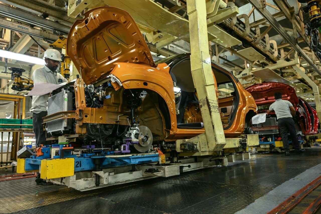 NISSAN anunță încetarea producției unui model celebru, după o „carieră” de aproape 20 de ani. De ce nu mai era comercializat pe două continente