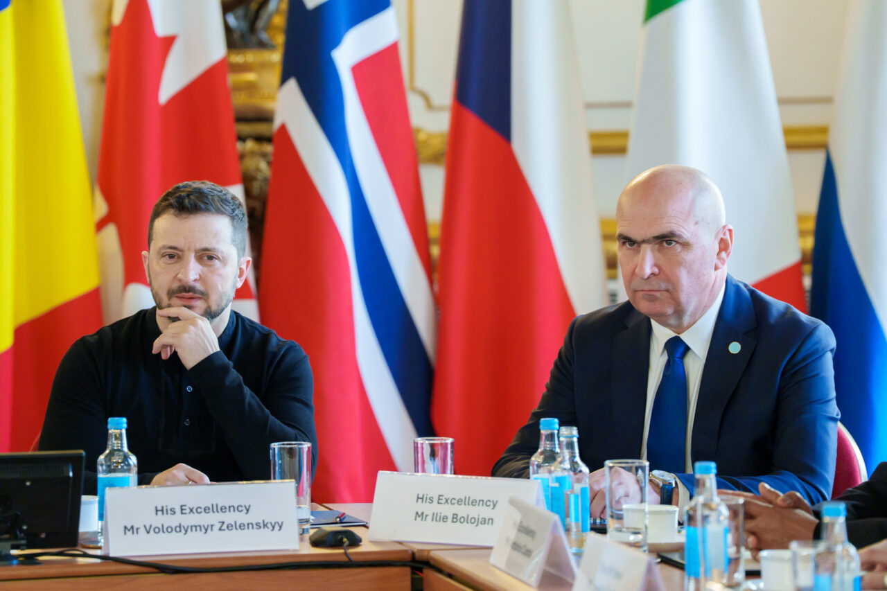Bolojan anunță DECIZIILE luate la Londra: MENȚINEREA sprijinului financiar și militar pentru Ucraina / „Povară mai mare pentru țările europene””