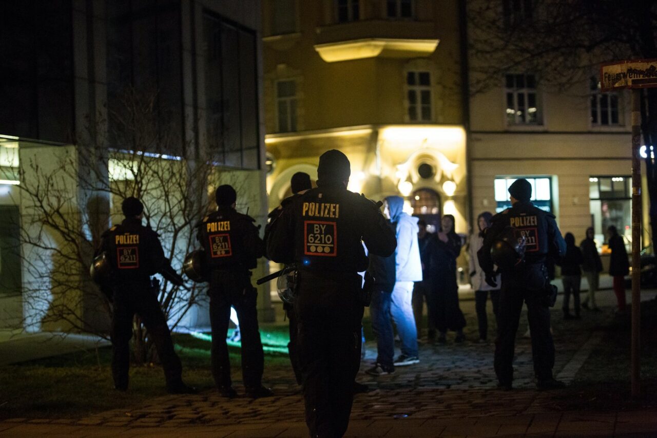 COMPLOT eșuat al extremei drepte în Germania pe modelul grupării „Vlad Țepeș” din România. Plănuiau o lovitură de stat prin război civil