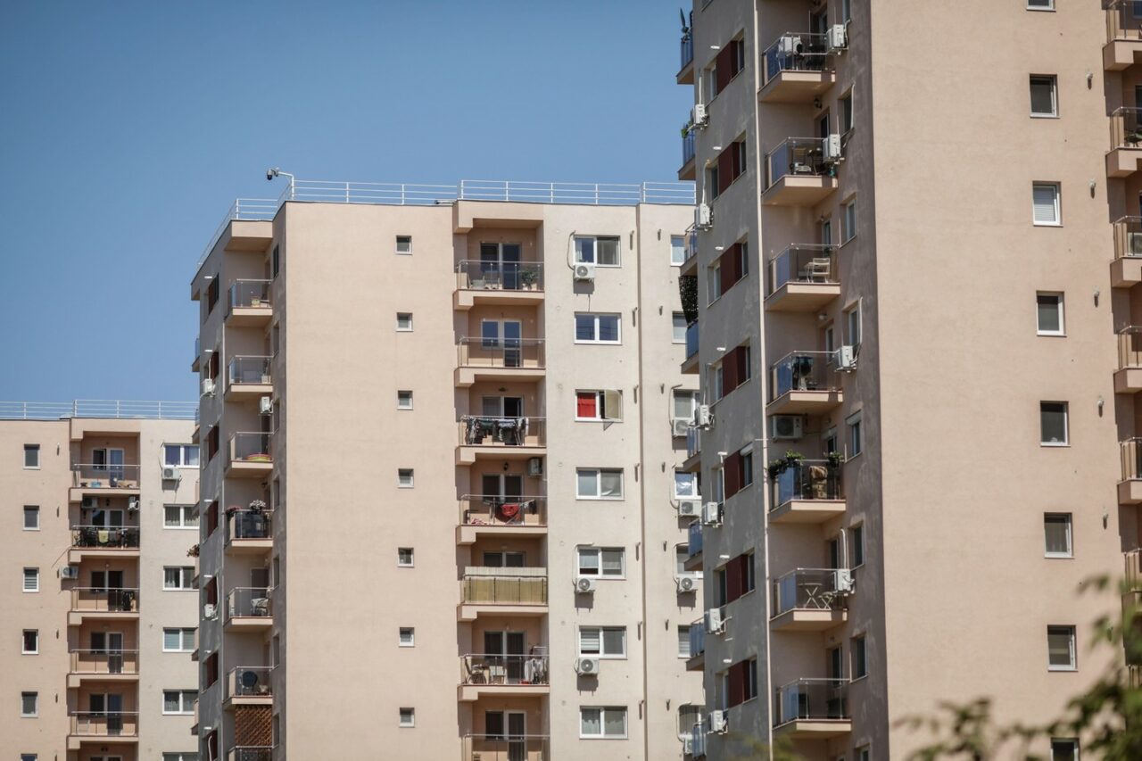 Proprietarii de apartamente vor plăti o nouă TAXĂ obligatorie. Trebuie să ia în considerare costurile pentru cadastru și intabulare