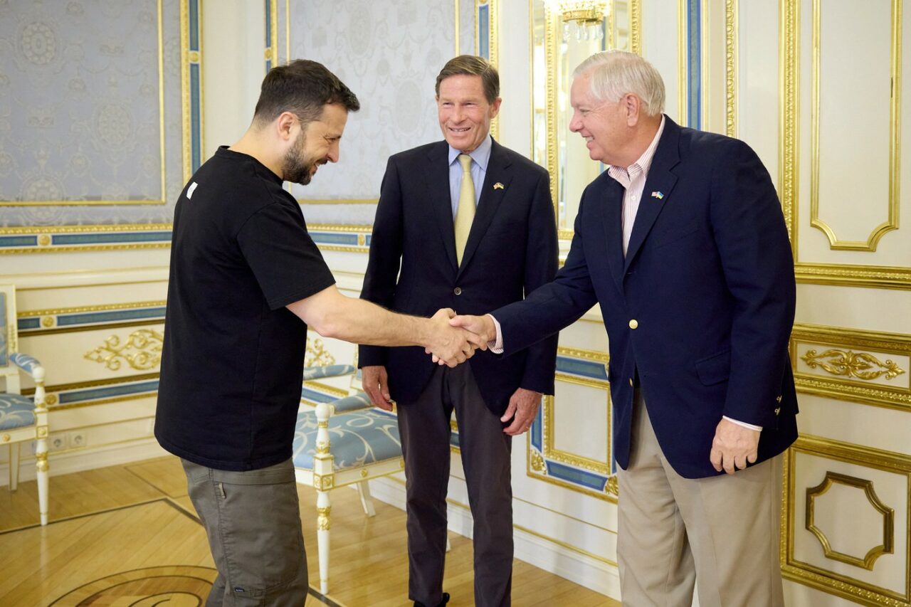 Tucker CARLSON, după ce senatorul Lindsey Graham, susținător al Ucrainei, l-a criticat pe Zelenski: „S-a dezis de el într-o oră”