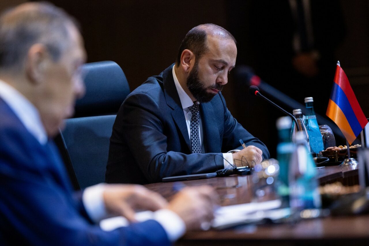Azerbaidjan și Armenia se pregătesc să semneze un ACORD de pace după un conflict care s-a desfășurat pe parcursul mai multor decenii