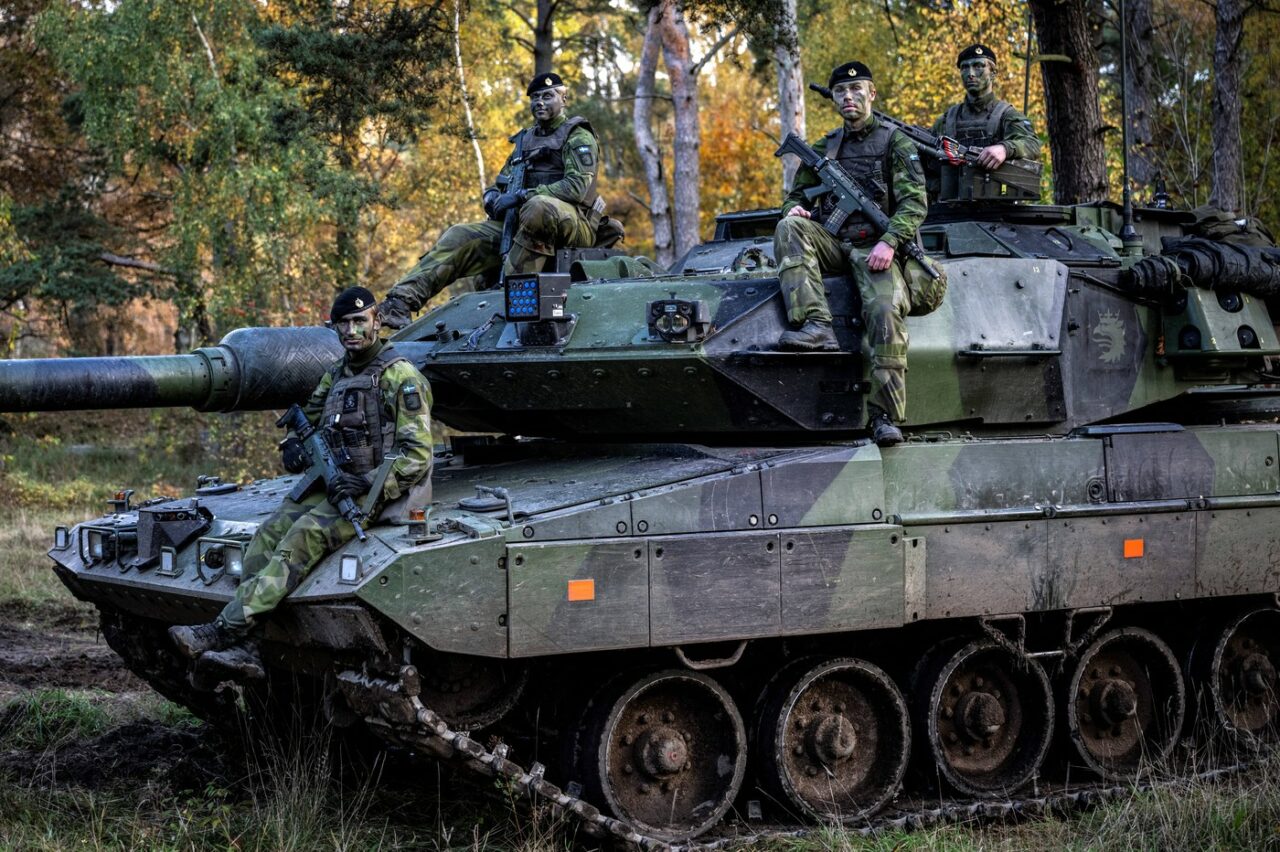 Suedia: În 2024, exporturile de echipamente militare au atins un nou RECORD