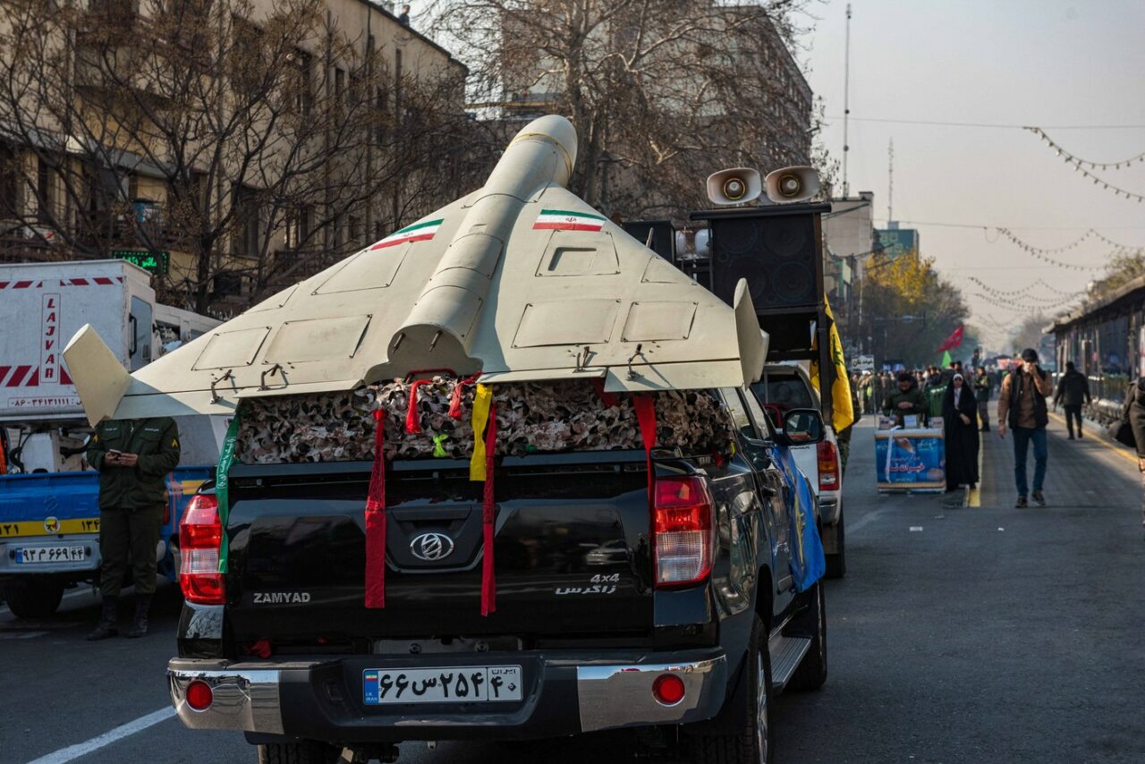 Război în Orientul Mijlociu, ziua 552.  Iranul și-a plasat forțele armate în stare de ALERTĂ maximă