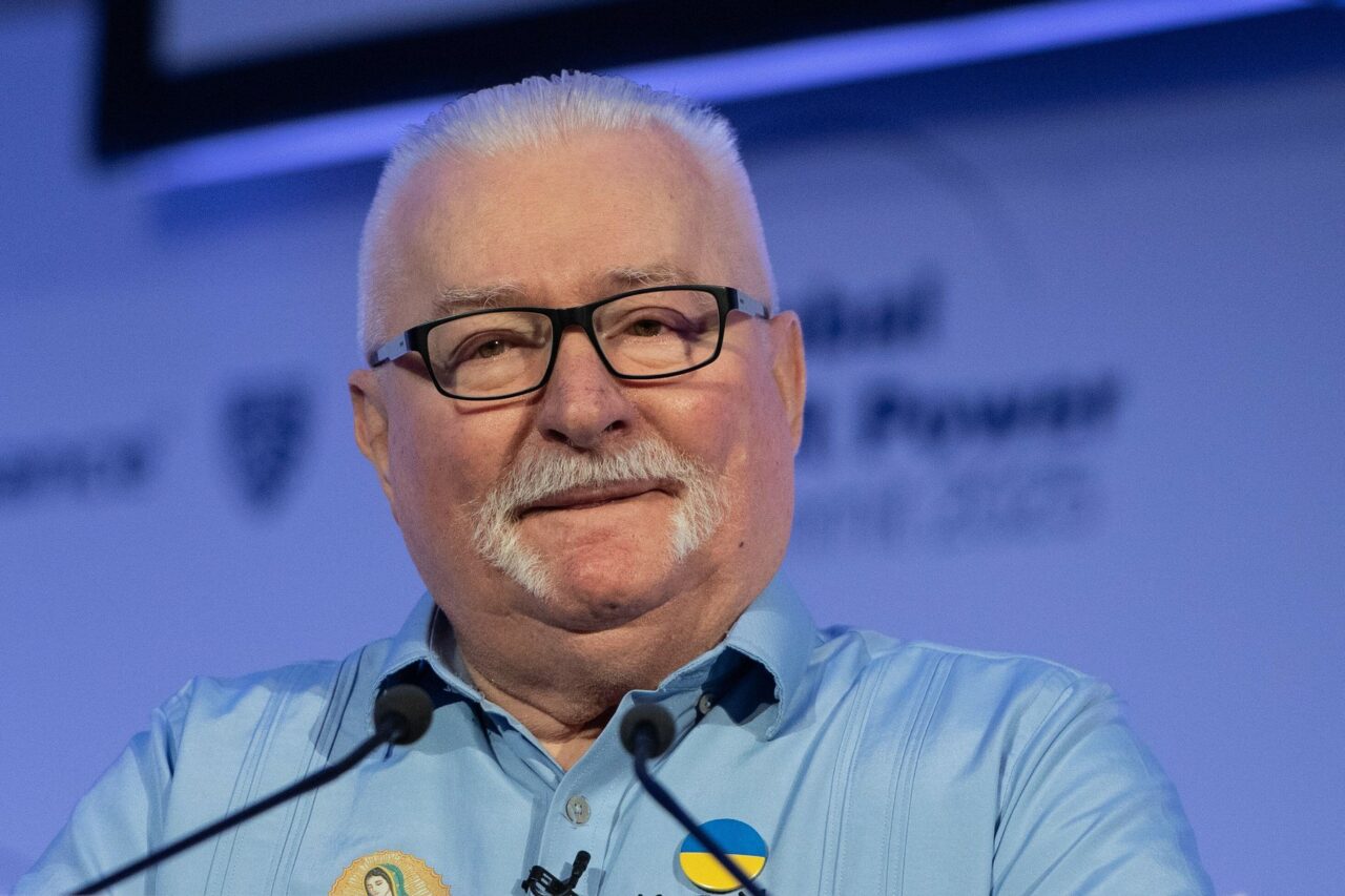 Lech Walesa își exprimă „GROAZA și dezgustul” față de modul în care Trump l-a tratat pe Volodimir Zelenski