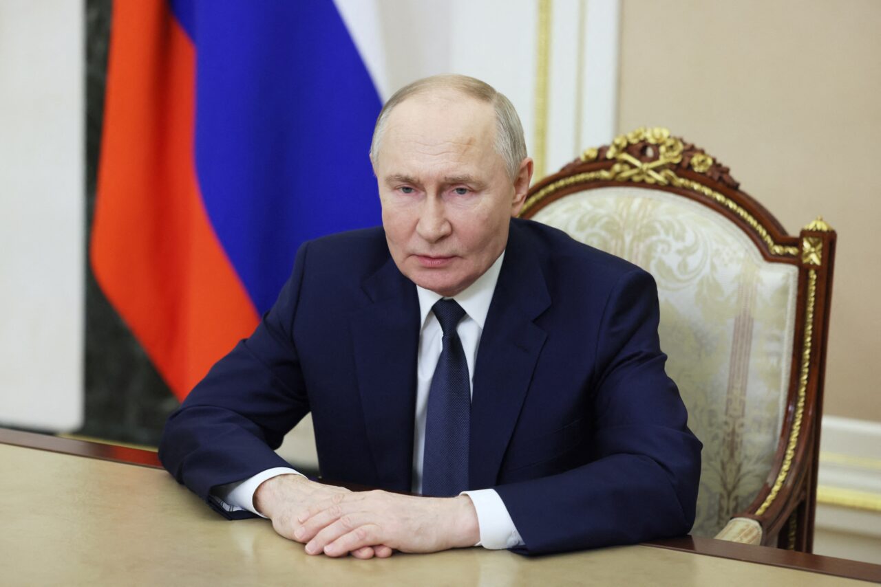Rusia acuză UE că blochează lideri anti-sistem /SVR: Bruxellesul a cerut anularea alegerilor din ROMÂNIA și vrea eliminarea lui Georgescu din cursă