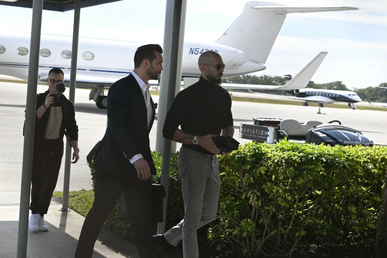 Frații Tate sunt vizați de o anchetă penală în FLORIDA, unde au ajuns după plecarea din România