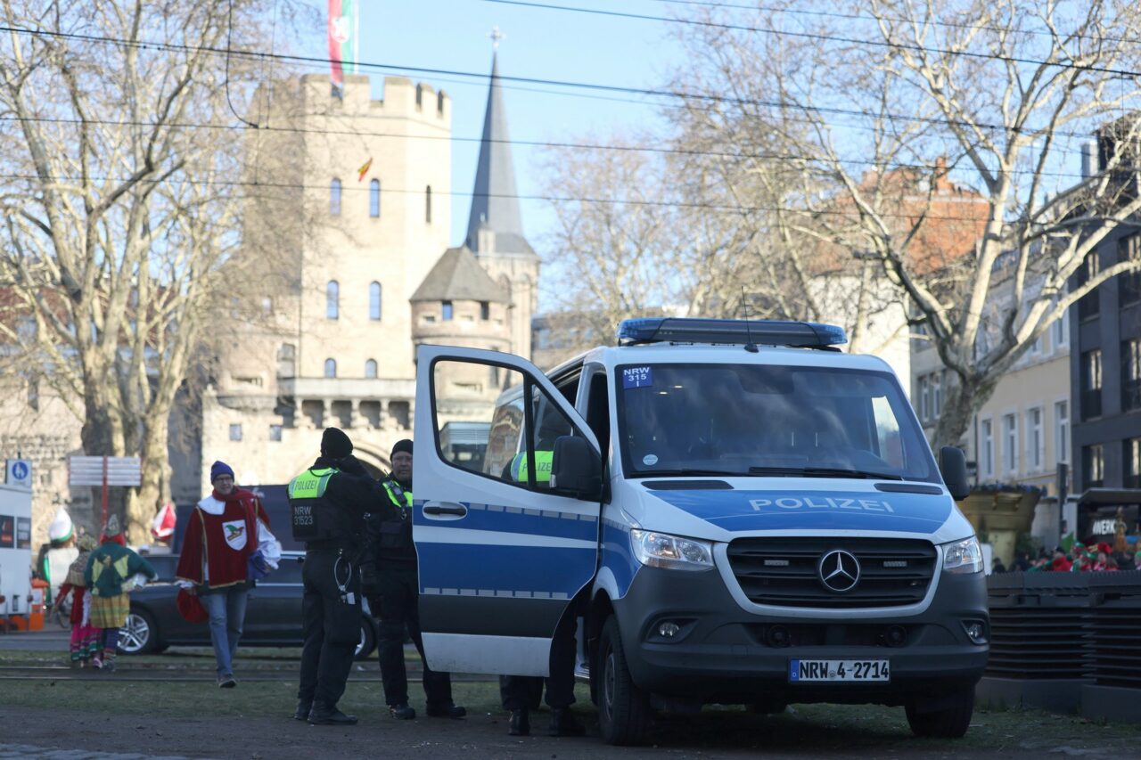 Germania: Două persoane ucise și 25 rănite, dintre care 15 grav, după ce o mașină a intrat în MULȚIME la Mannheim