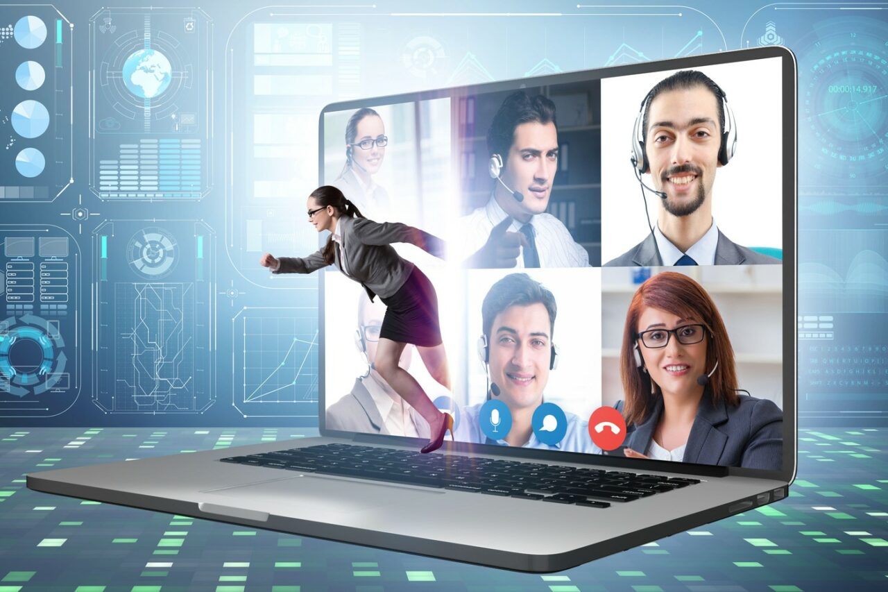 A apărut primul ghid românesc pentru tratarea dependenței de INTERNET. Cei mai predispuși sunt elevii de gimnaziu